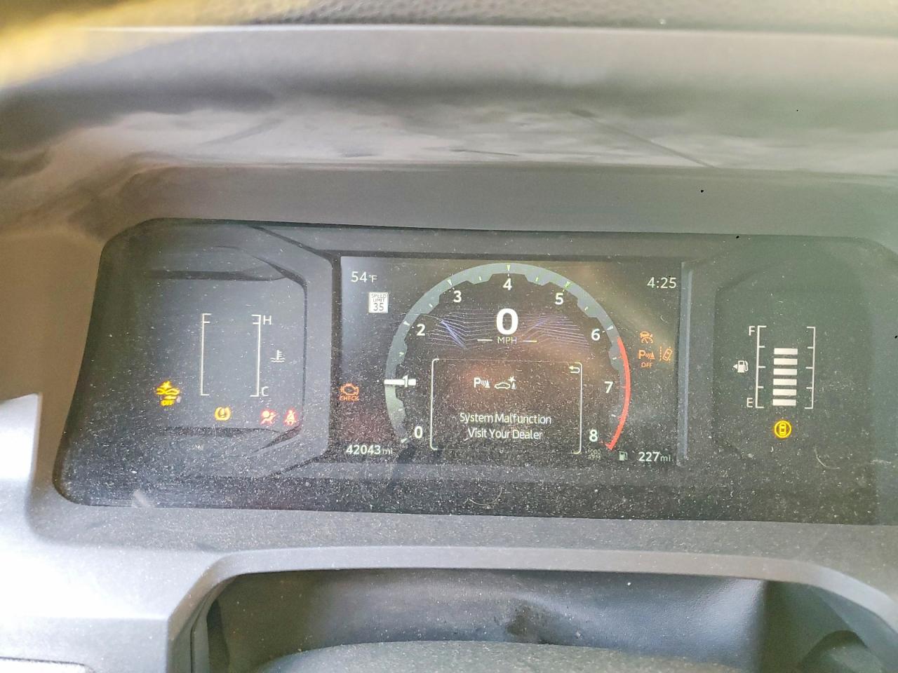 2024 TOYOTA TACOMA SR photo 9