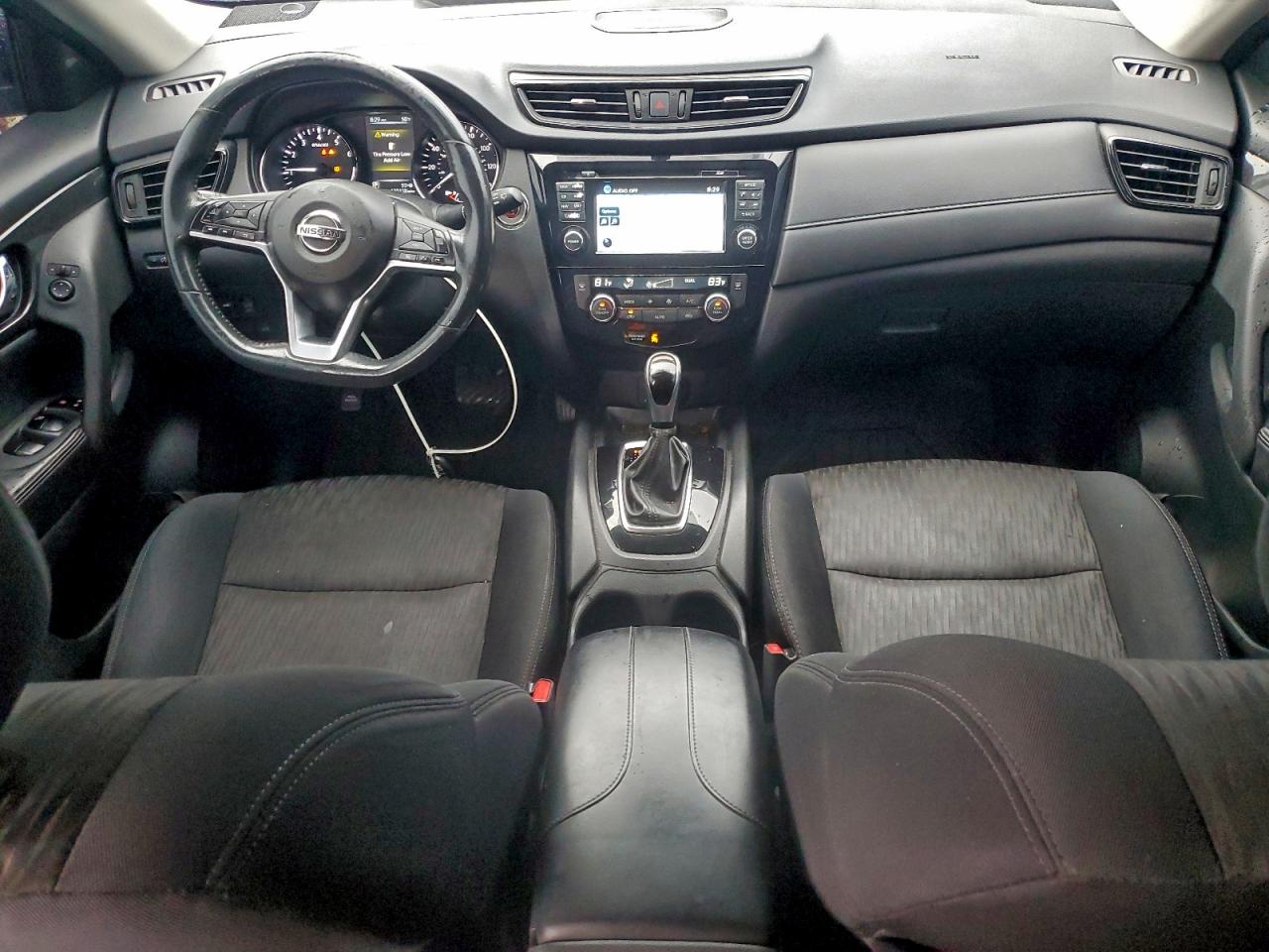 2017 NISSAN ROGUE SV photo 8