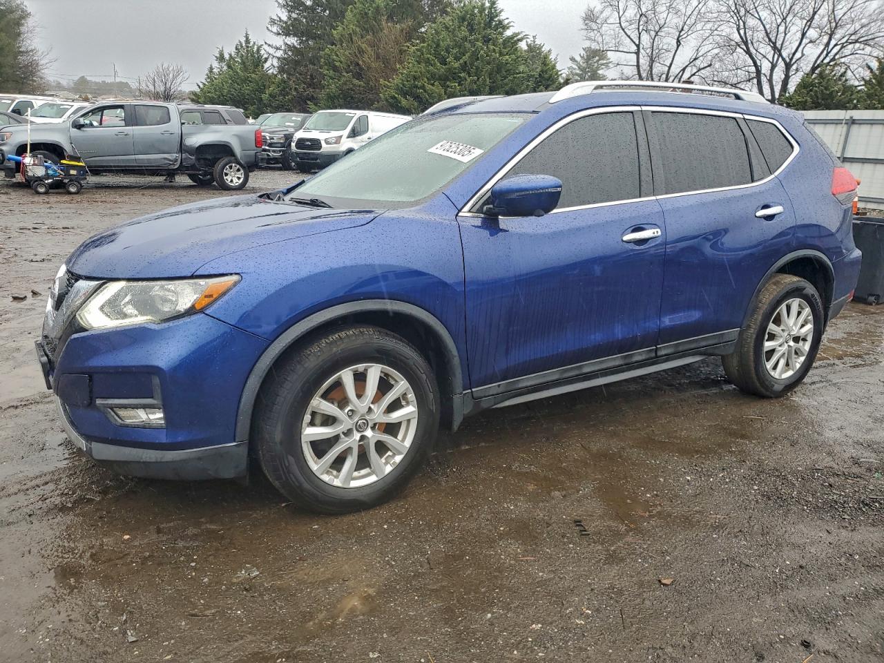 2017 NISSAN ROGUE