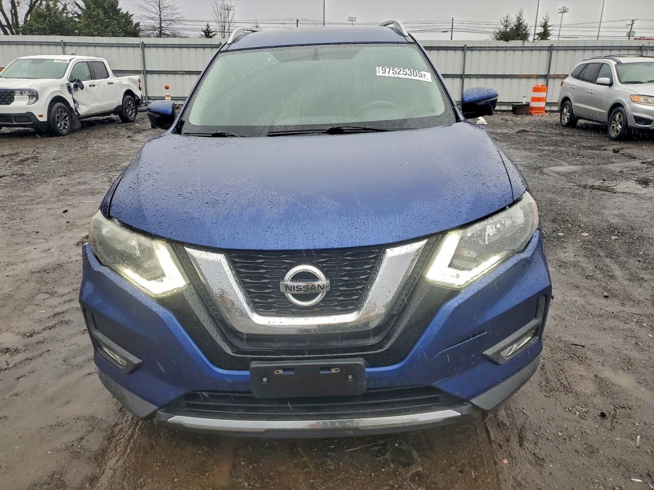 2017 NISSAN ROGUE SV photo 5