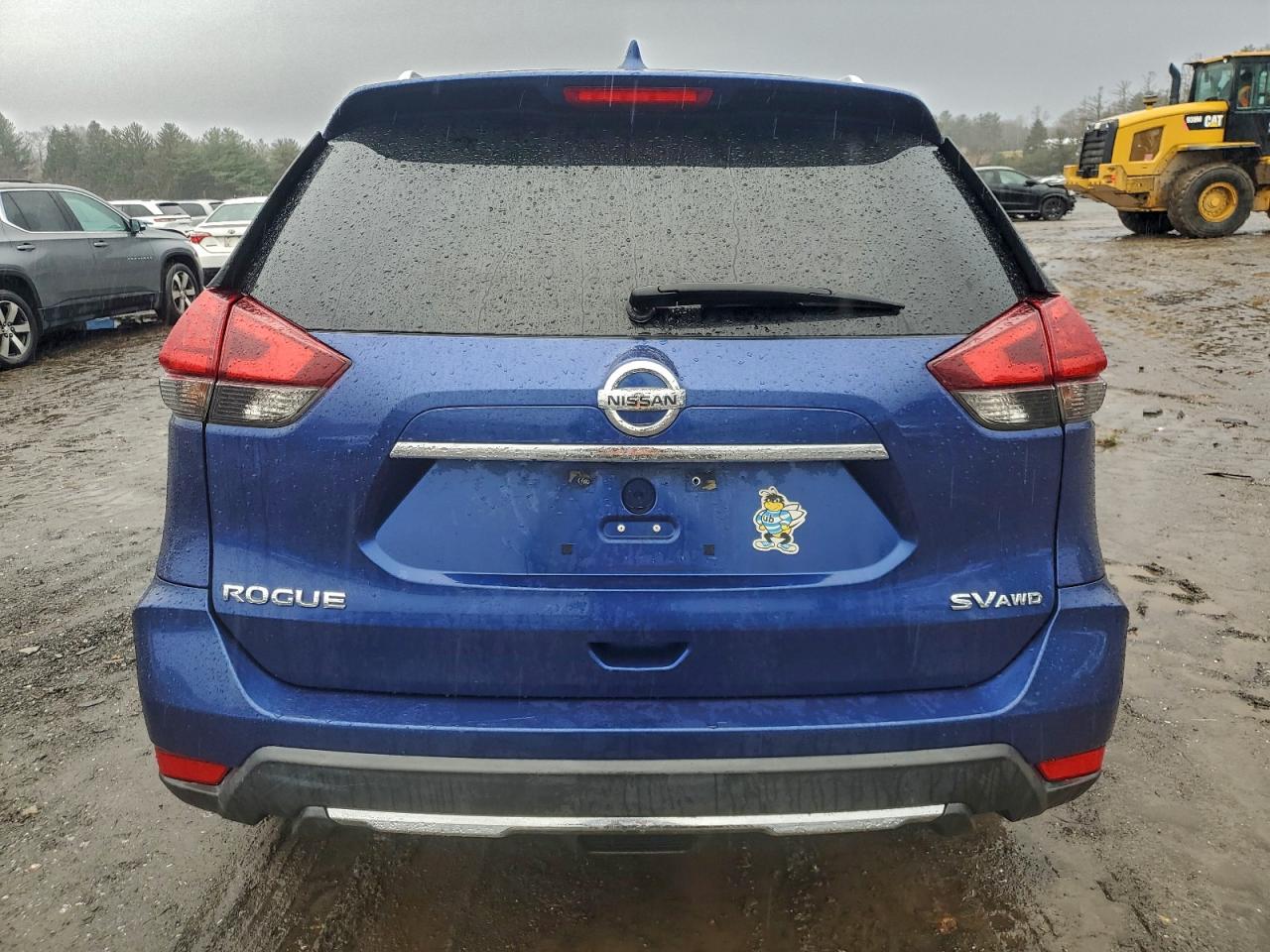 2017 NISSAN ROGUE SV photo 6