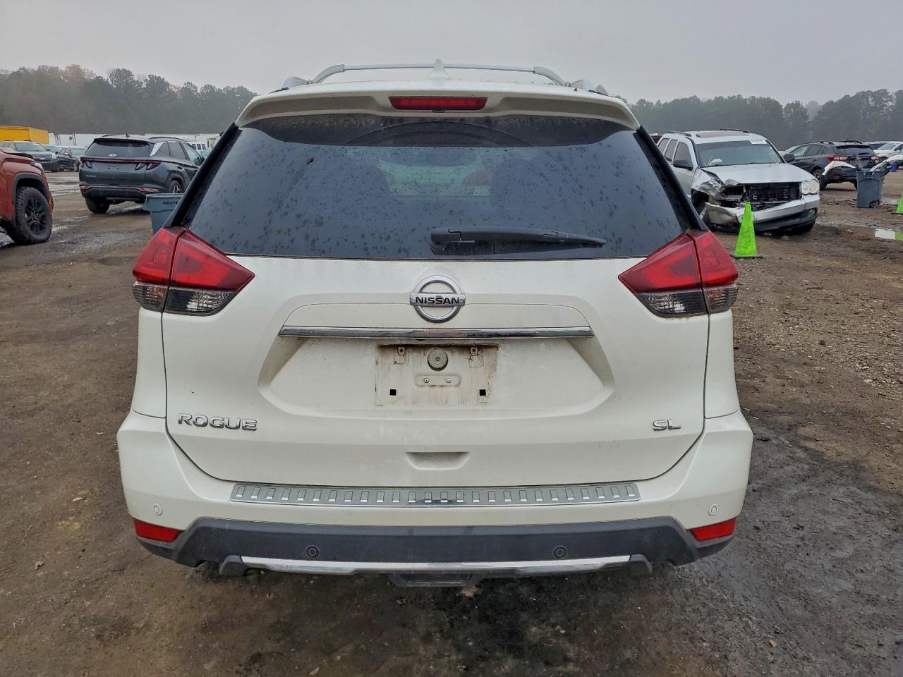 2019 NISSAN ROGUE S photo 6