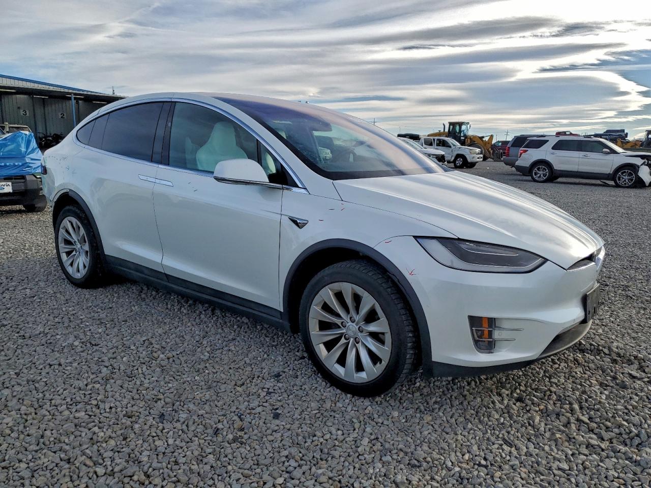 2018 TESLA MODEL X photo 4