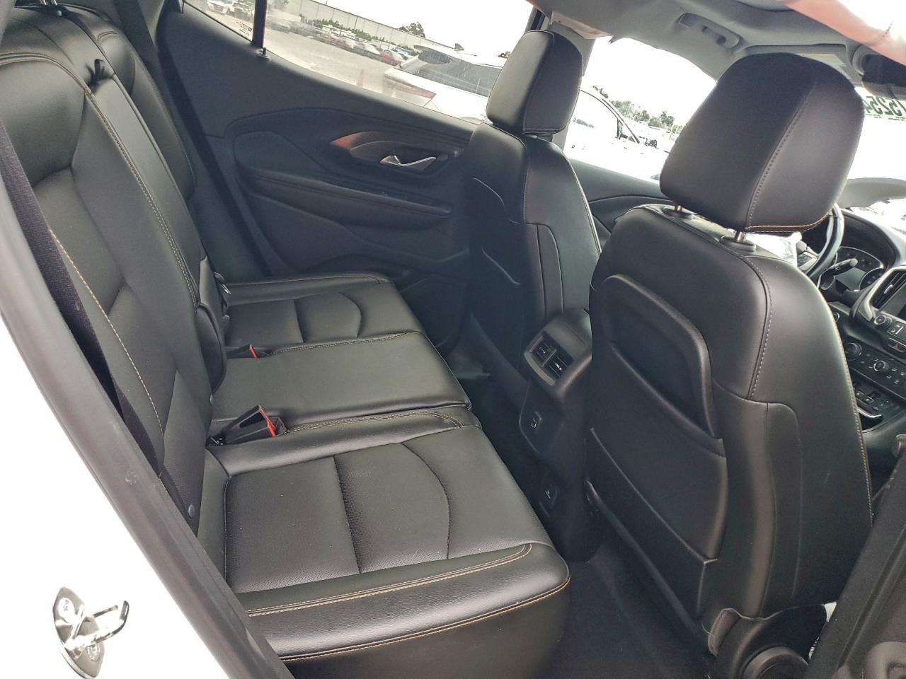 2019 GMC TERRAIN SLT photo 10