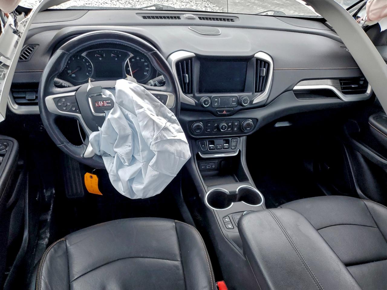 2019 GMC TERRAIN SLT photo 8