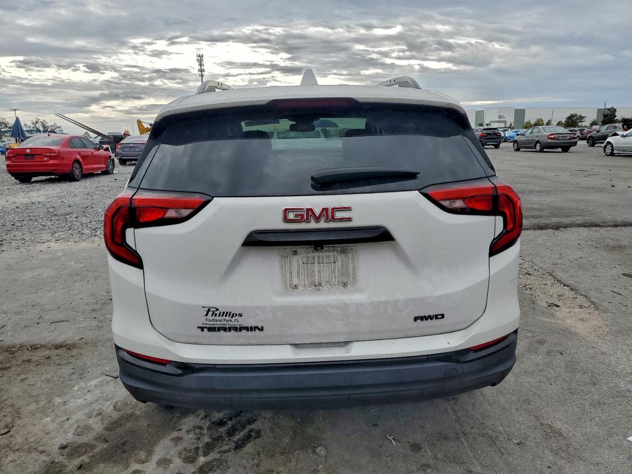 2019 GMC TERRAIN SLT photo 6