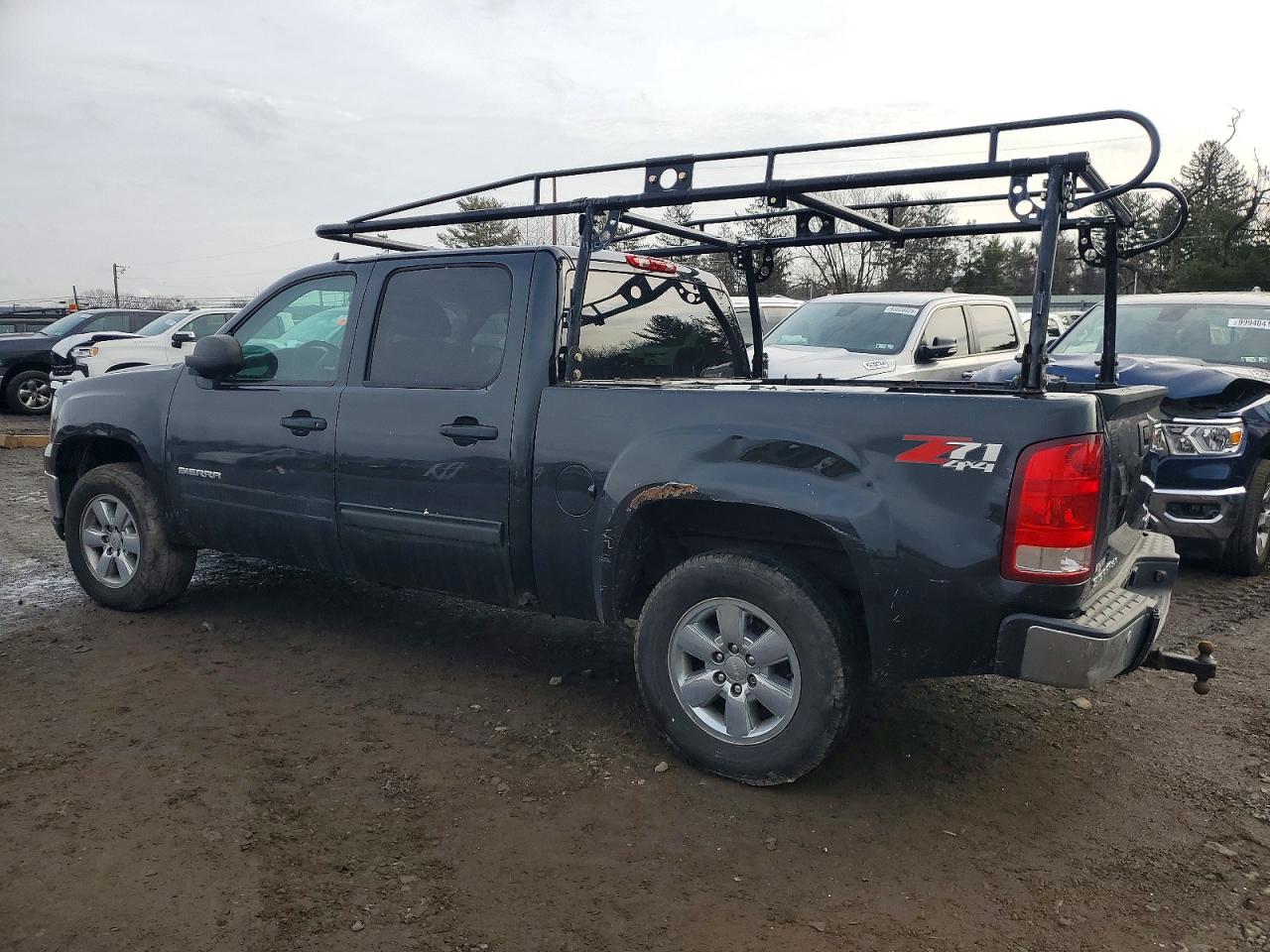 2012 GMC SIERRA K1500 SLE photo 2