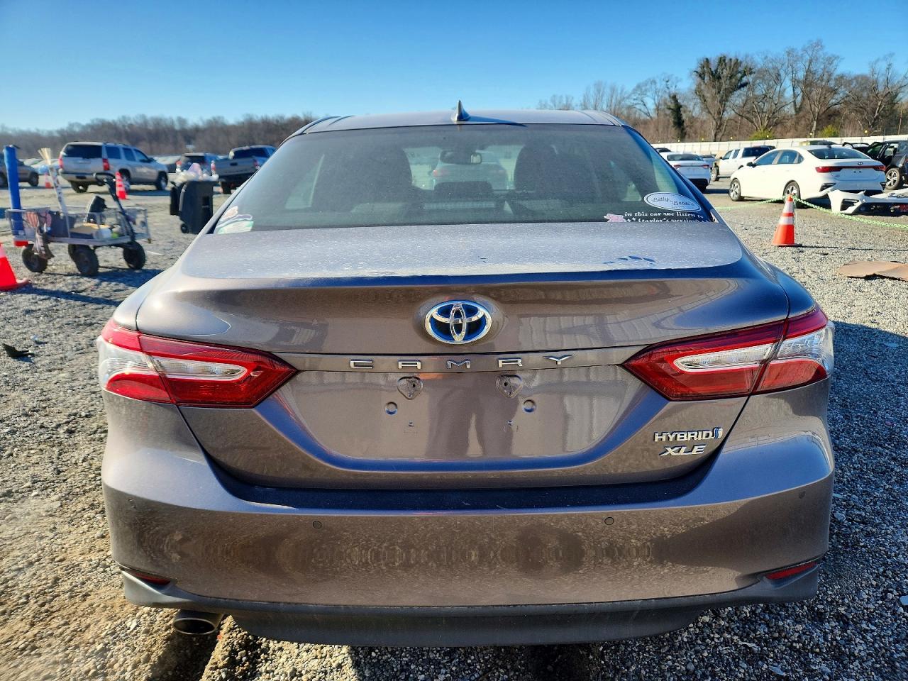 2018 TOYOTA CAMRY HYBRID photo 6