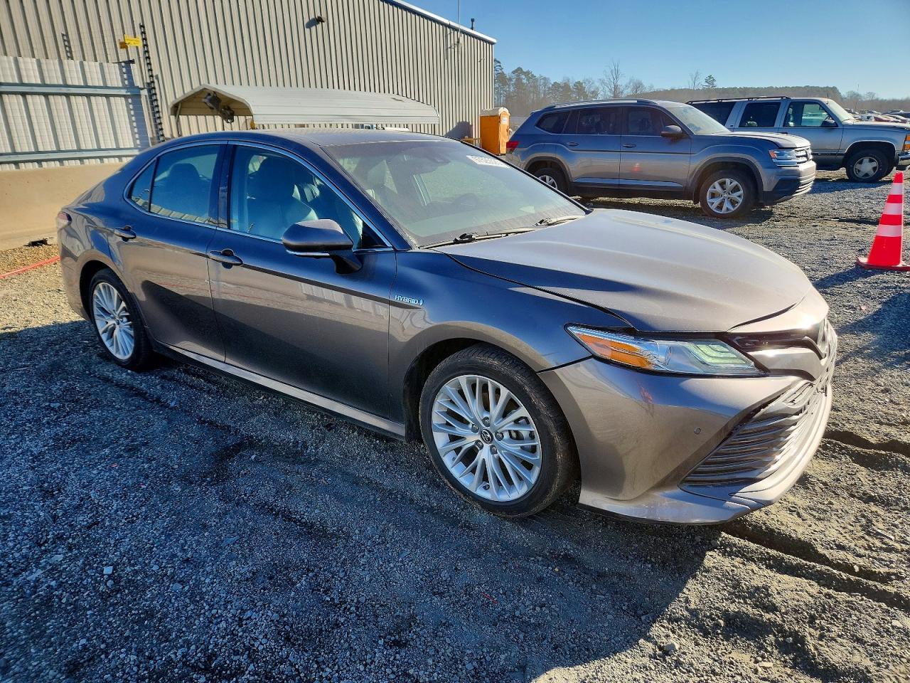 2018 TOYOTA CAMRY HYBRID photo 4