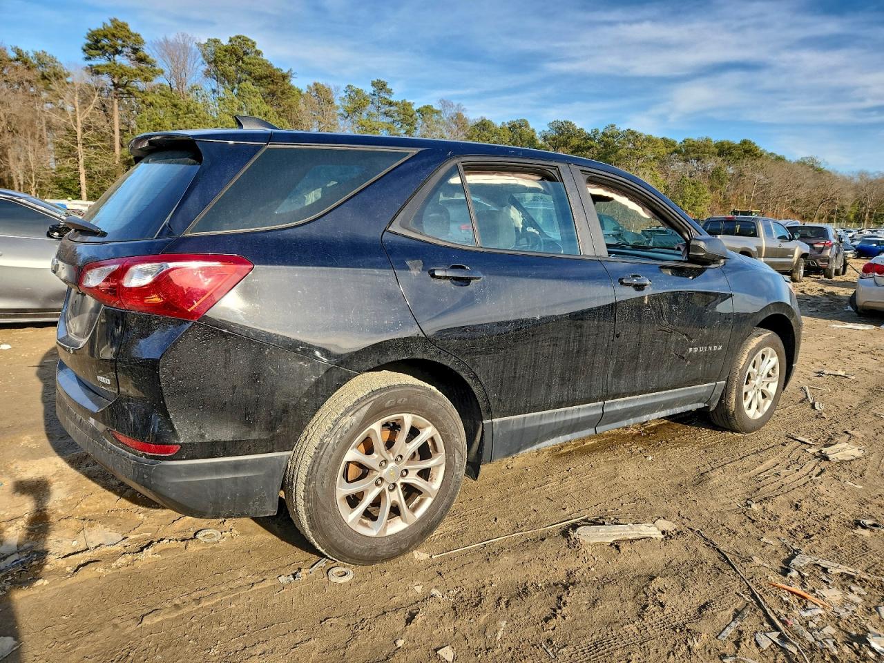 2020 CHEVROLET EQUINOX LS photo 3