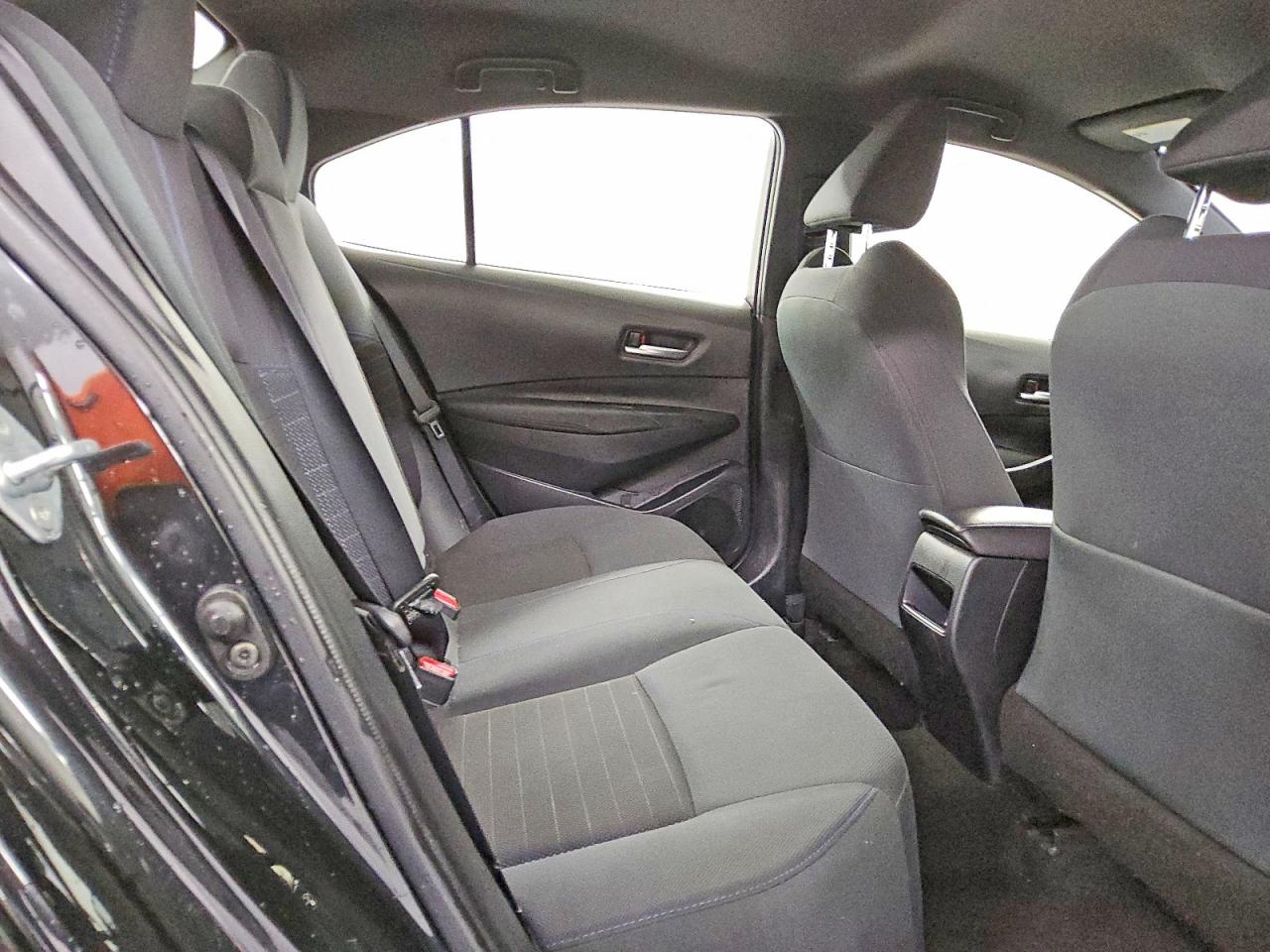 2020 TOYOTA COROLLA SE photo 10