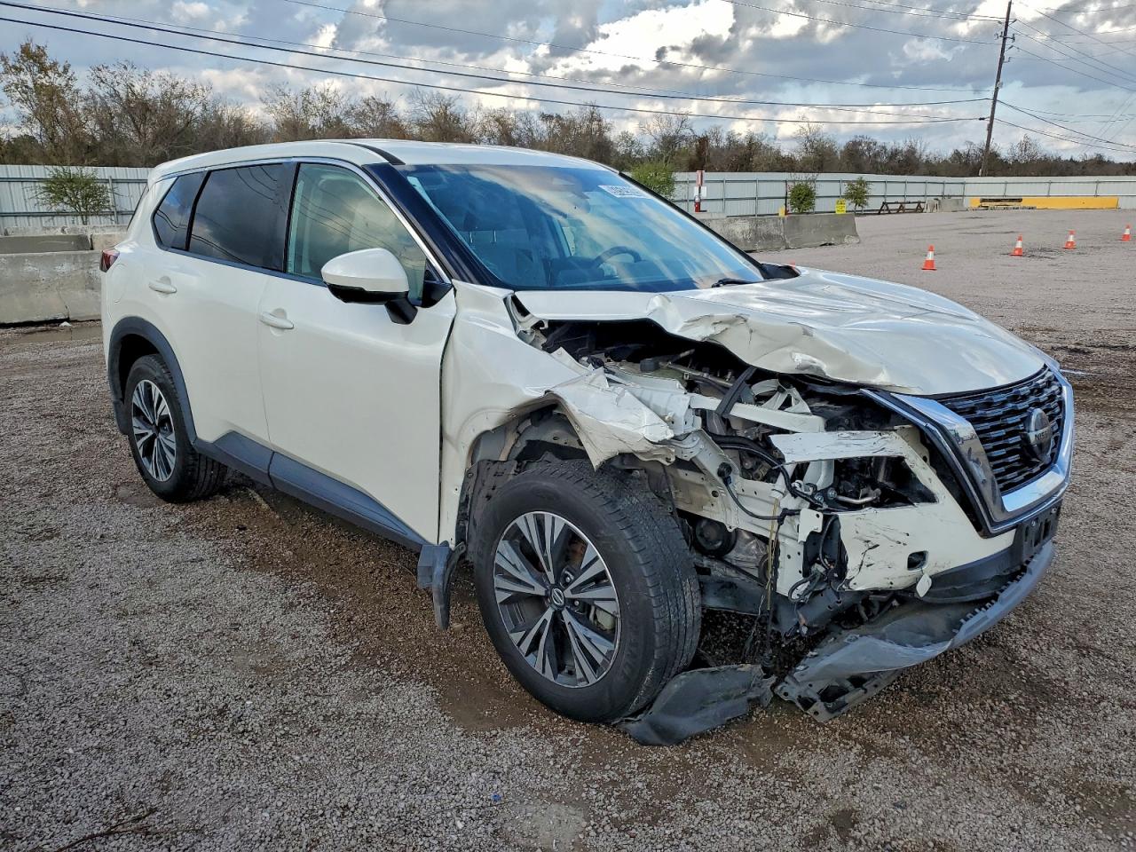 2021 NISSAN ROGUE SV photo 4