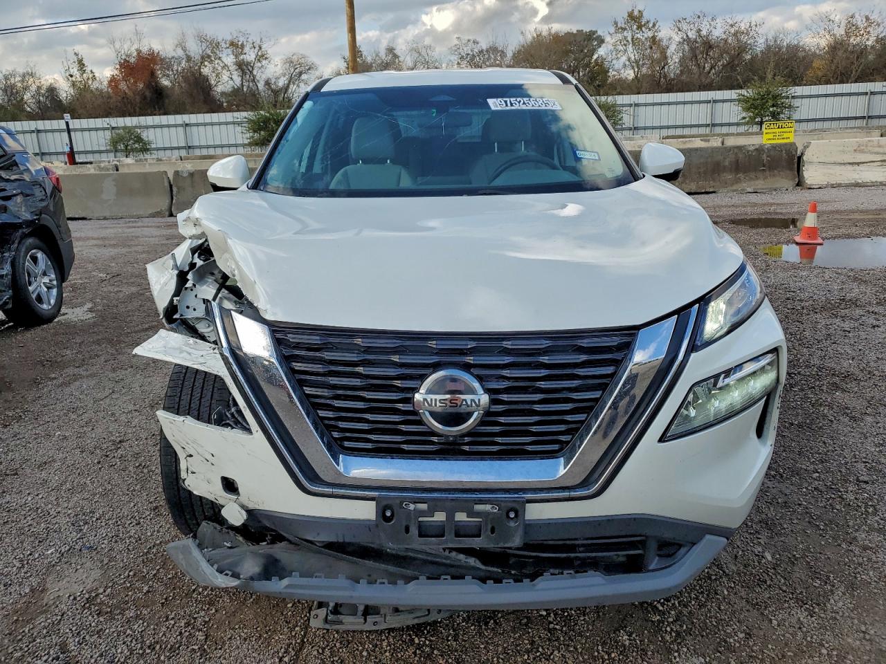 2021 NISSAN ROGUE SV photo 5