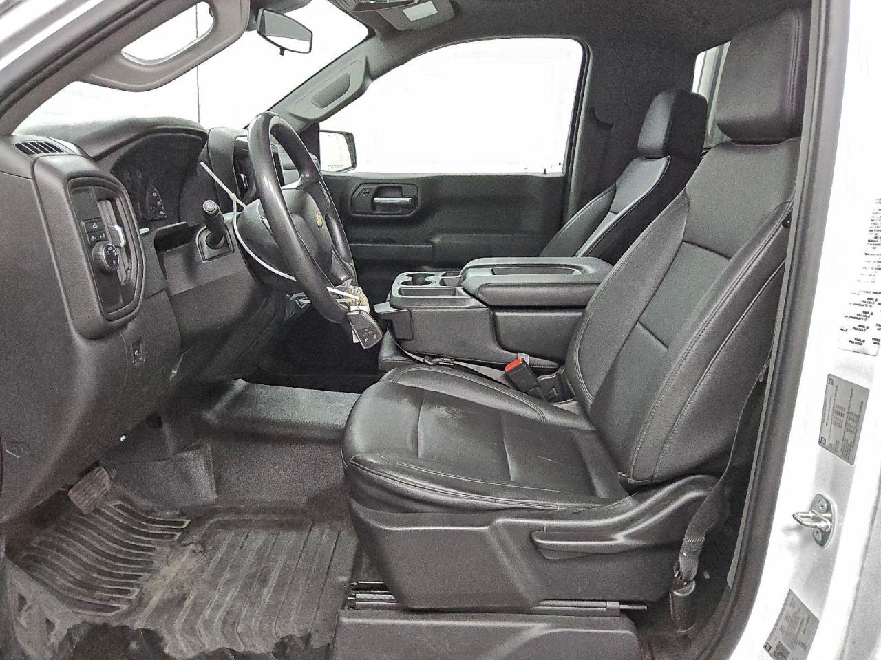 2023 CHEVROLET SILVERADO C1500 photo 7