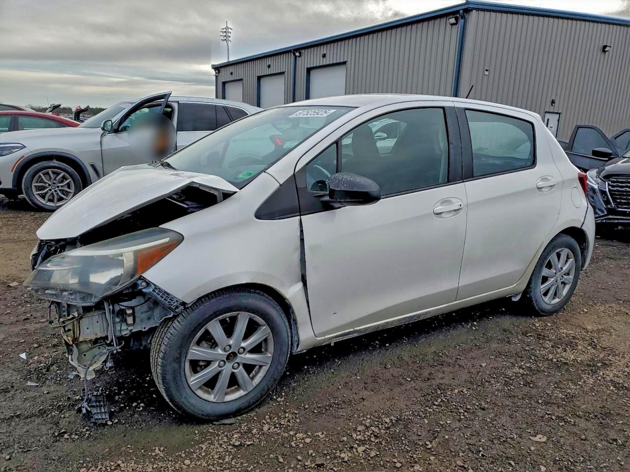 2015 TOYOTA YARIS
