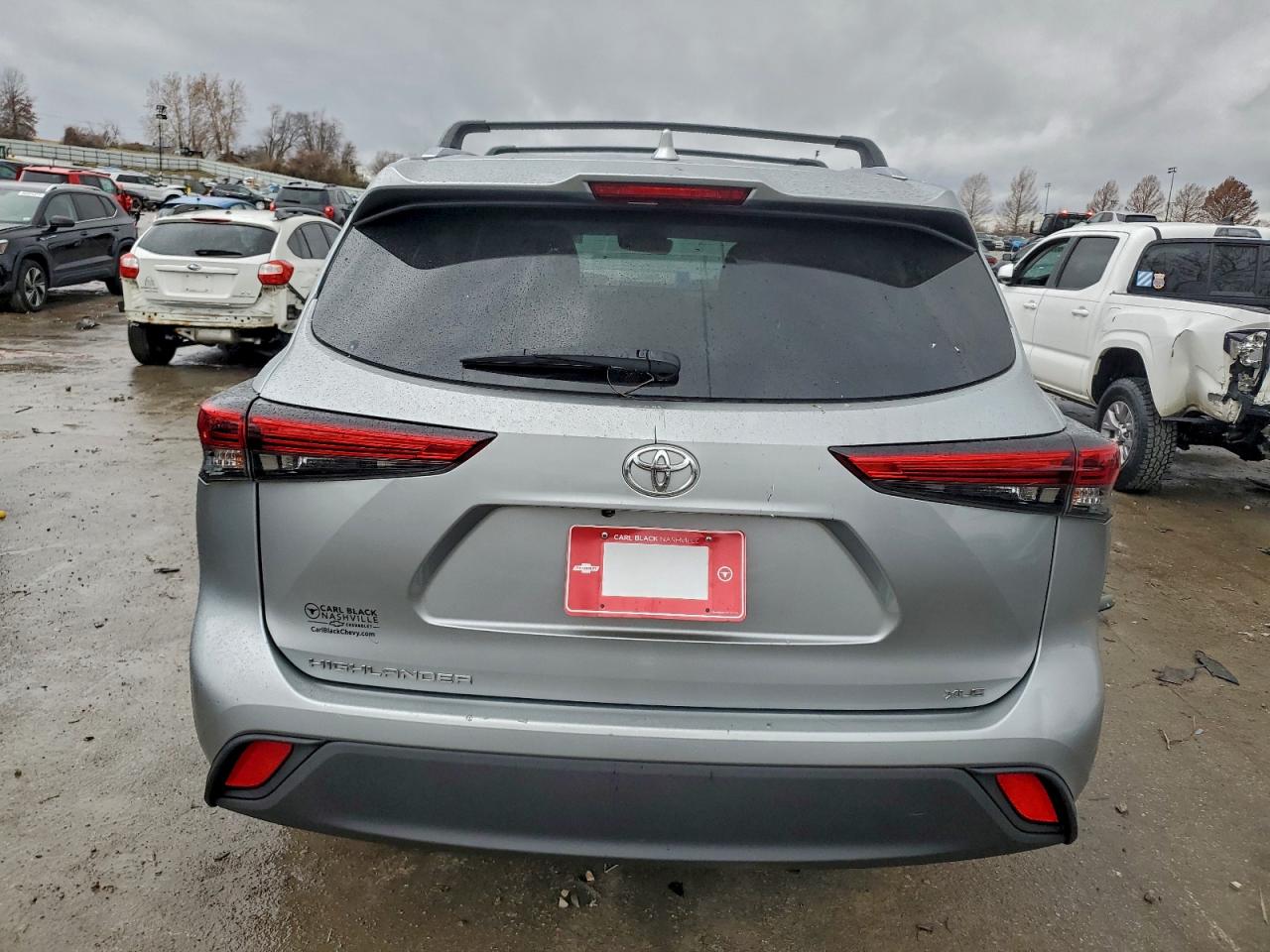 2020 TOYOTA HIGHLANDER XLE photo 6