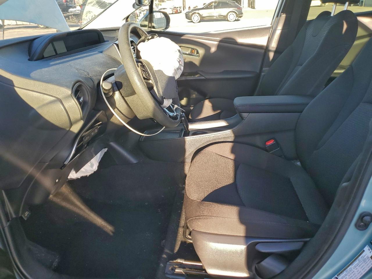 2019 TOYOTA PRIUS photo 7
