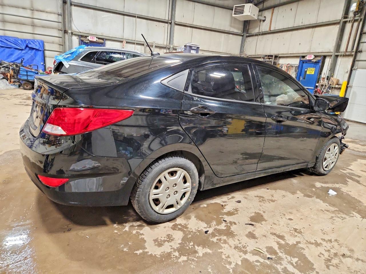 2016 HYUNDAI ACCENT SE photo 3