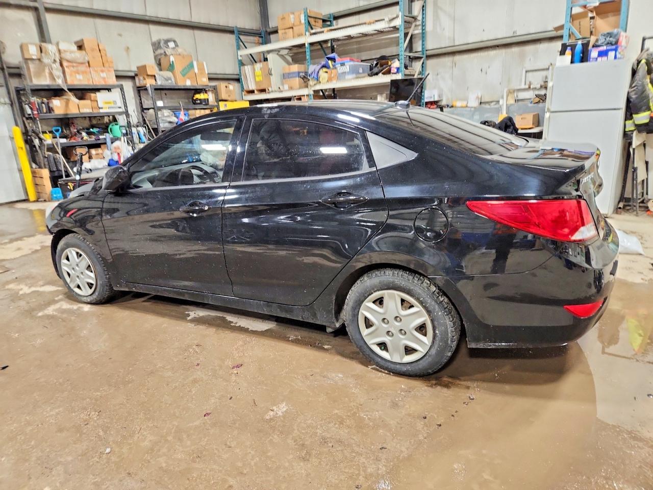2016 HYUNDAI ACCENT SE photo 2