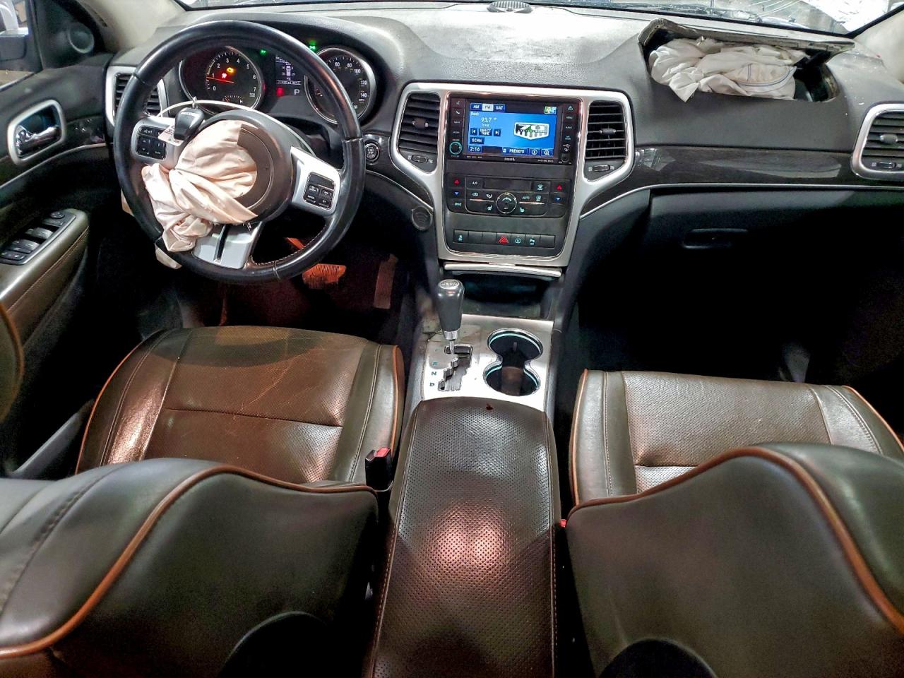 2011 JEEP GRAND CHEROKEE LAREDO photo 8