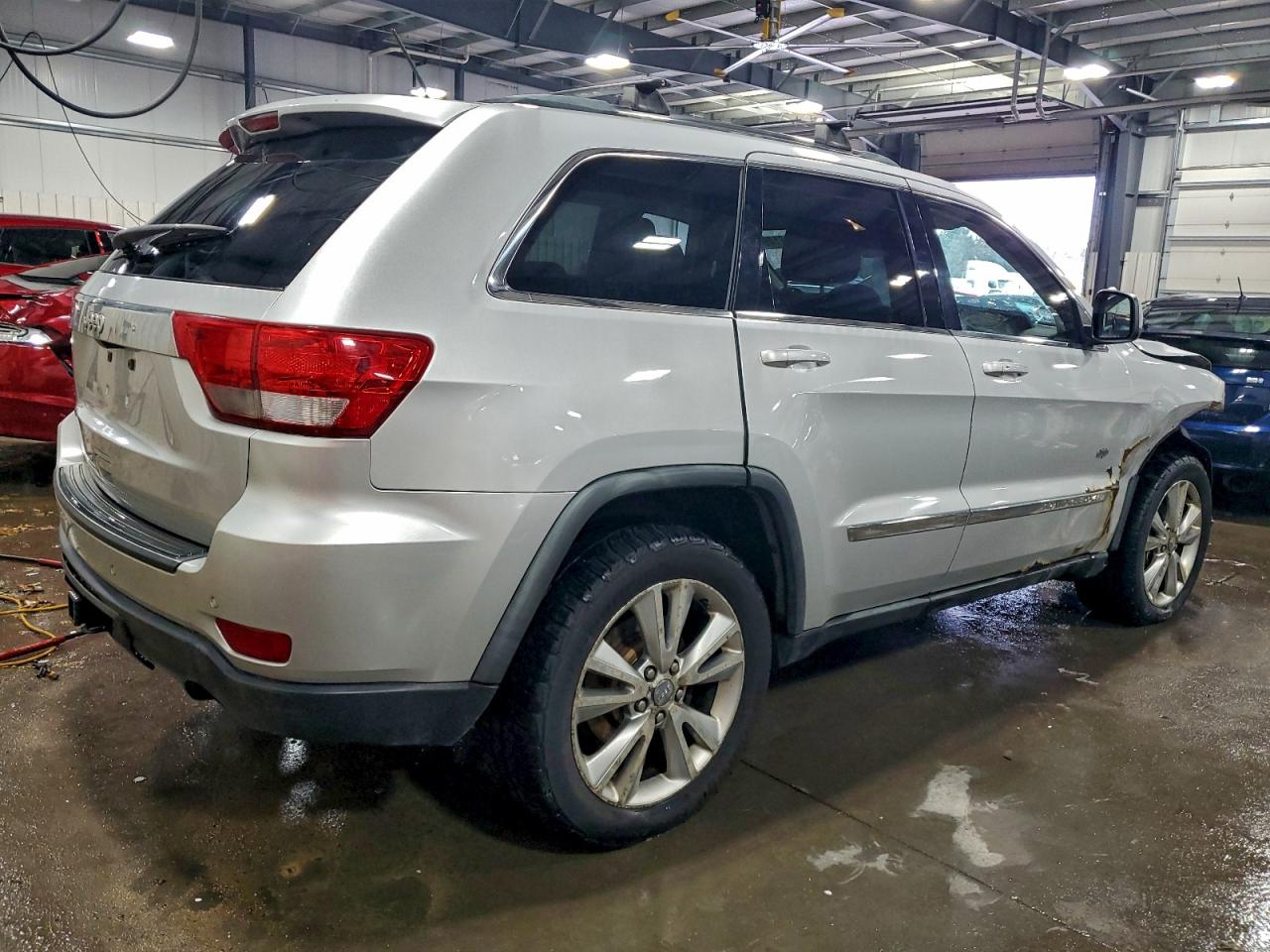 2011 JEEP GRAND CHEROKEE LAREDO photo 3
