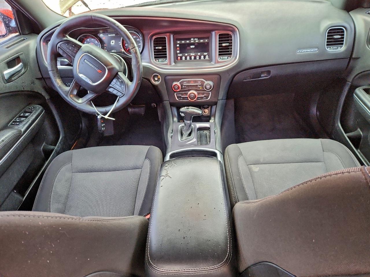 2018 DODGE CHARGER SXT photo 8