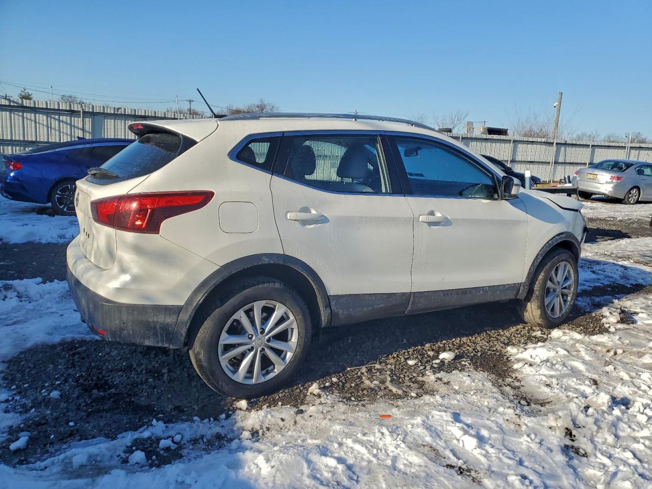 2018 NISSAN ROGUE SPORT S photo 3