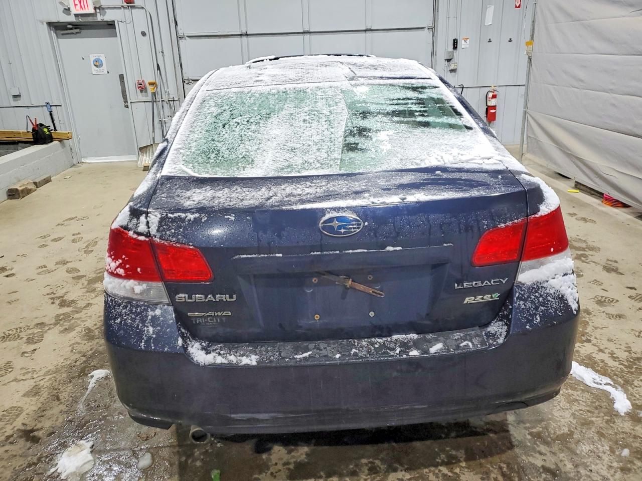 2013 SUBARU LEGACY 2.5I PREMIUM photo 6