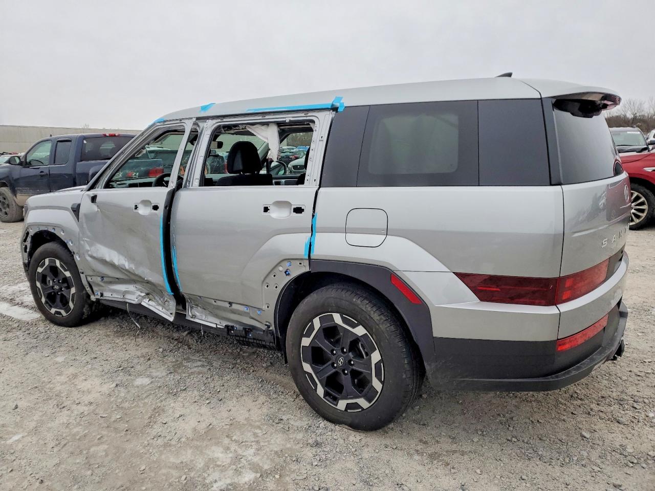2026 HYUNDAI SANTA FE SE photo 2