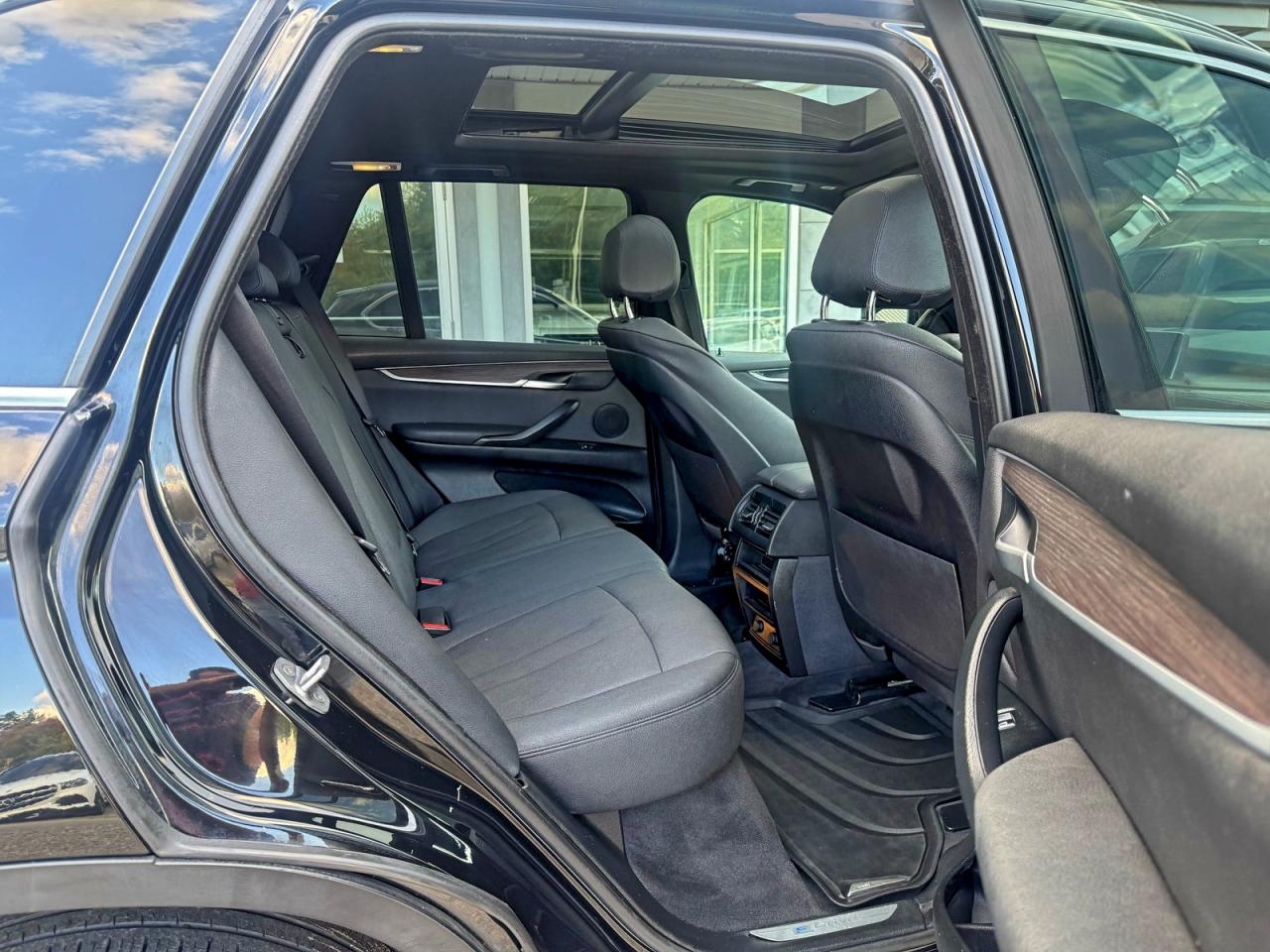 2017 BMW X5 XDR40E photo 6