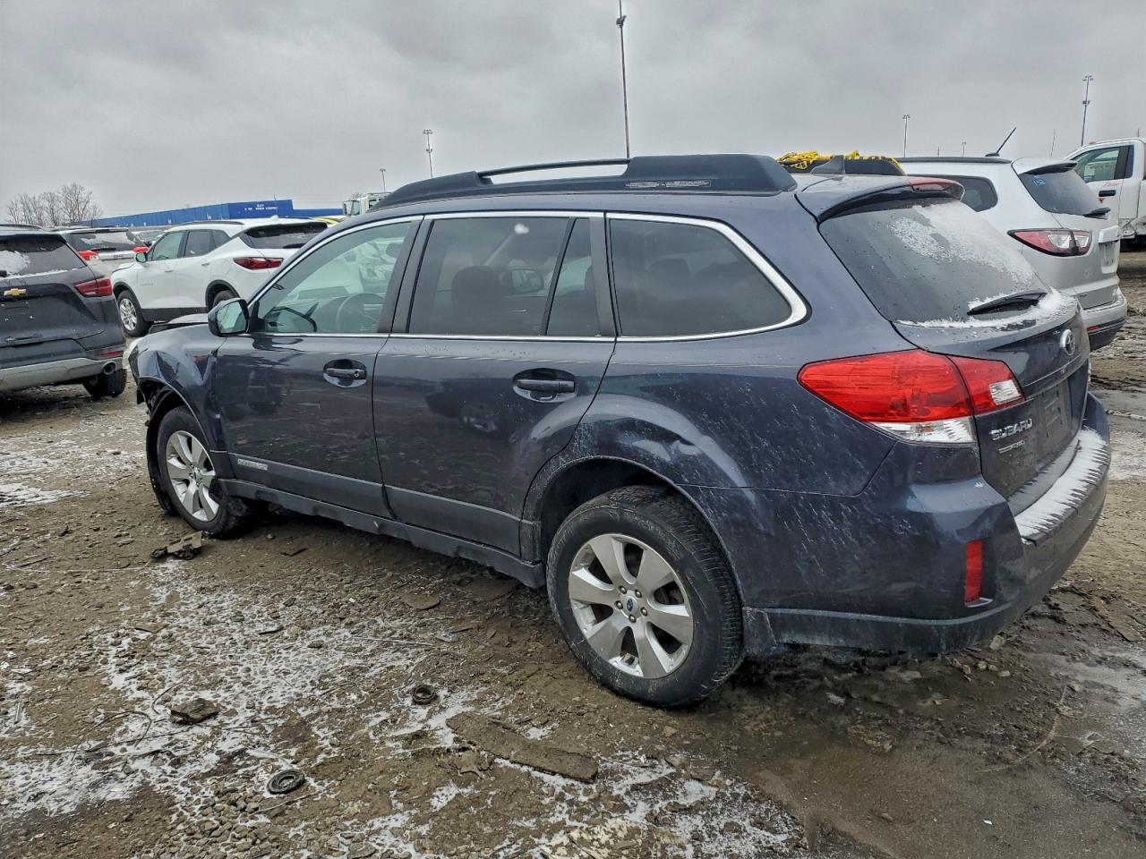 2012 SUBARU OUTBACK 3.6R LIMITED photo 2
