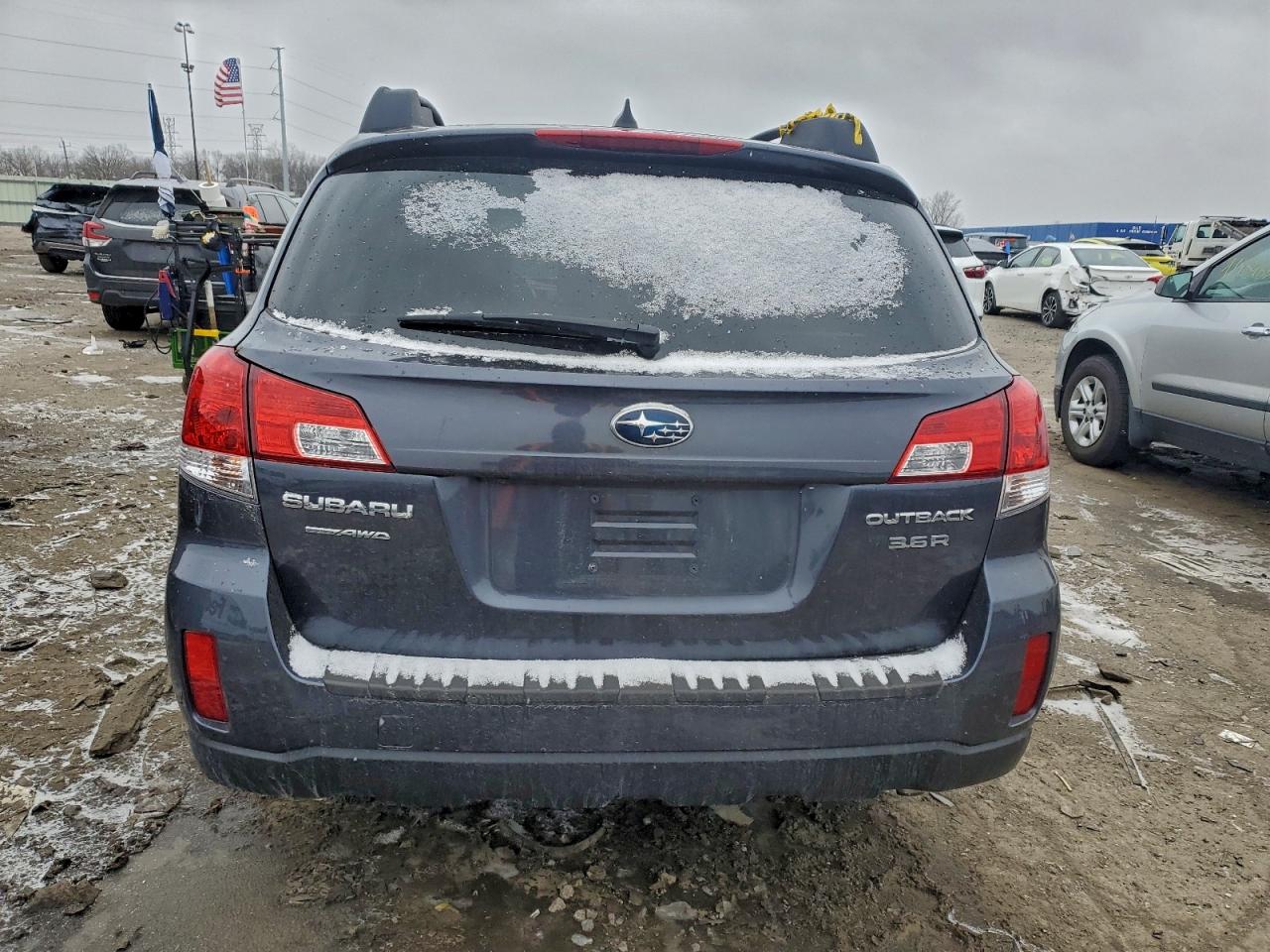 2012 SUBARU OUTBACK 3.6R LIMITED photo 6