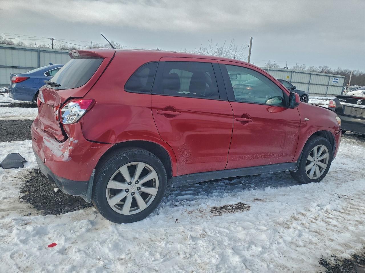 2014 MITSUBISHI OUTLANDER SPORT ES photo 3