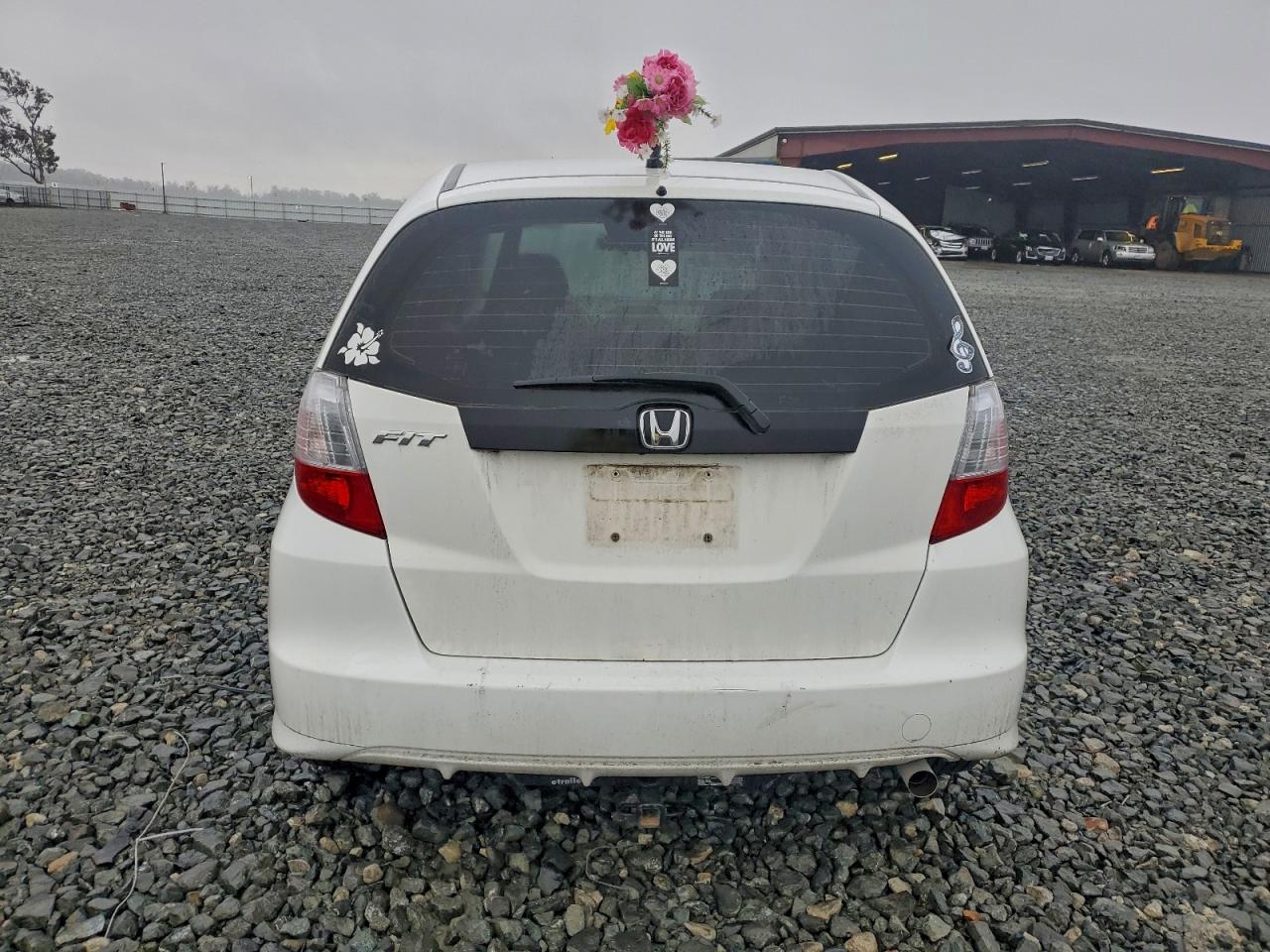 2013 HONDA FIT photo 6