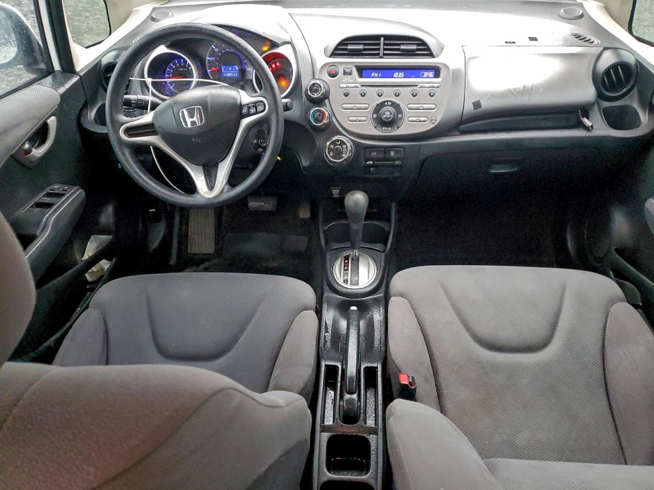 2013 HONDA FIT photo 8