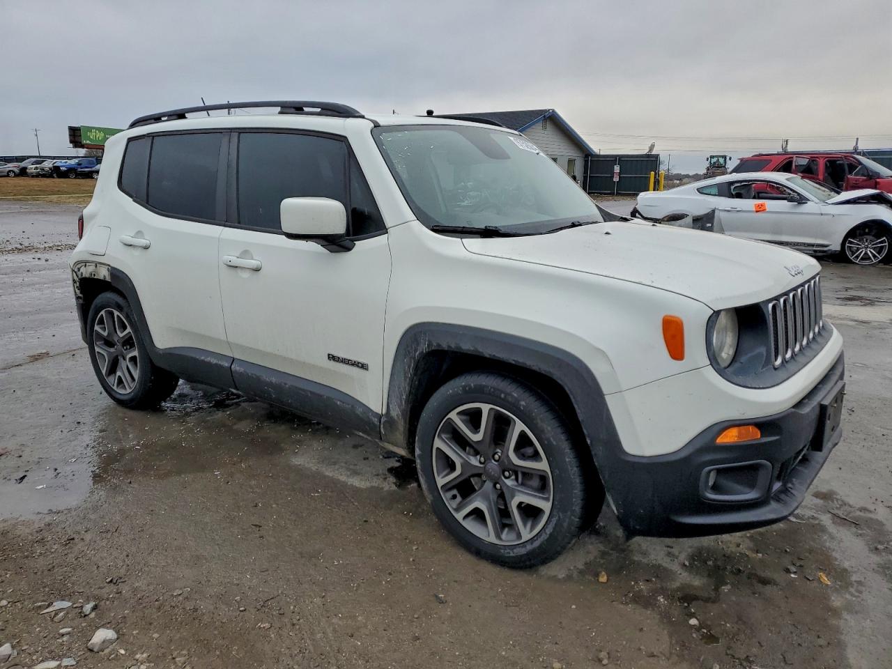 2017 JEEP RENEGADE LATITUDE photo 4
