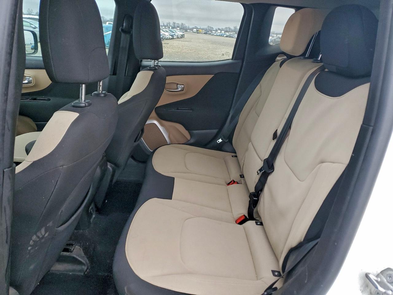 2017 JEEP RENEGADE LATITUDE photo 11
