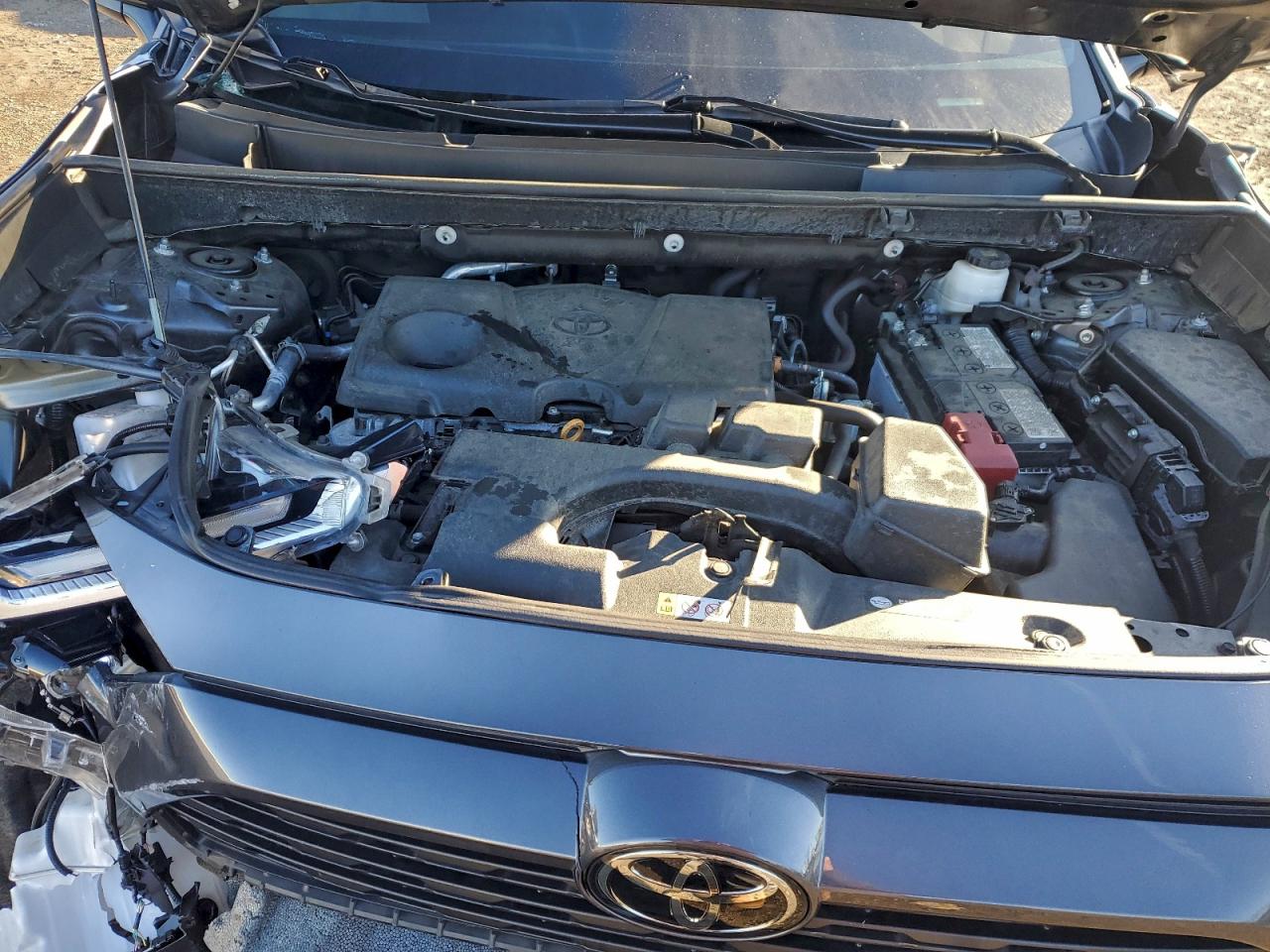 2024 TOYOTA RAV4 LE photo 11