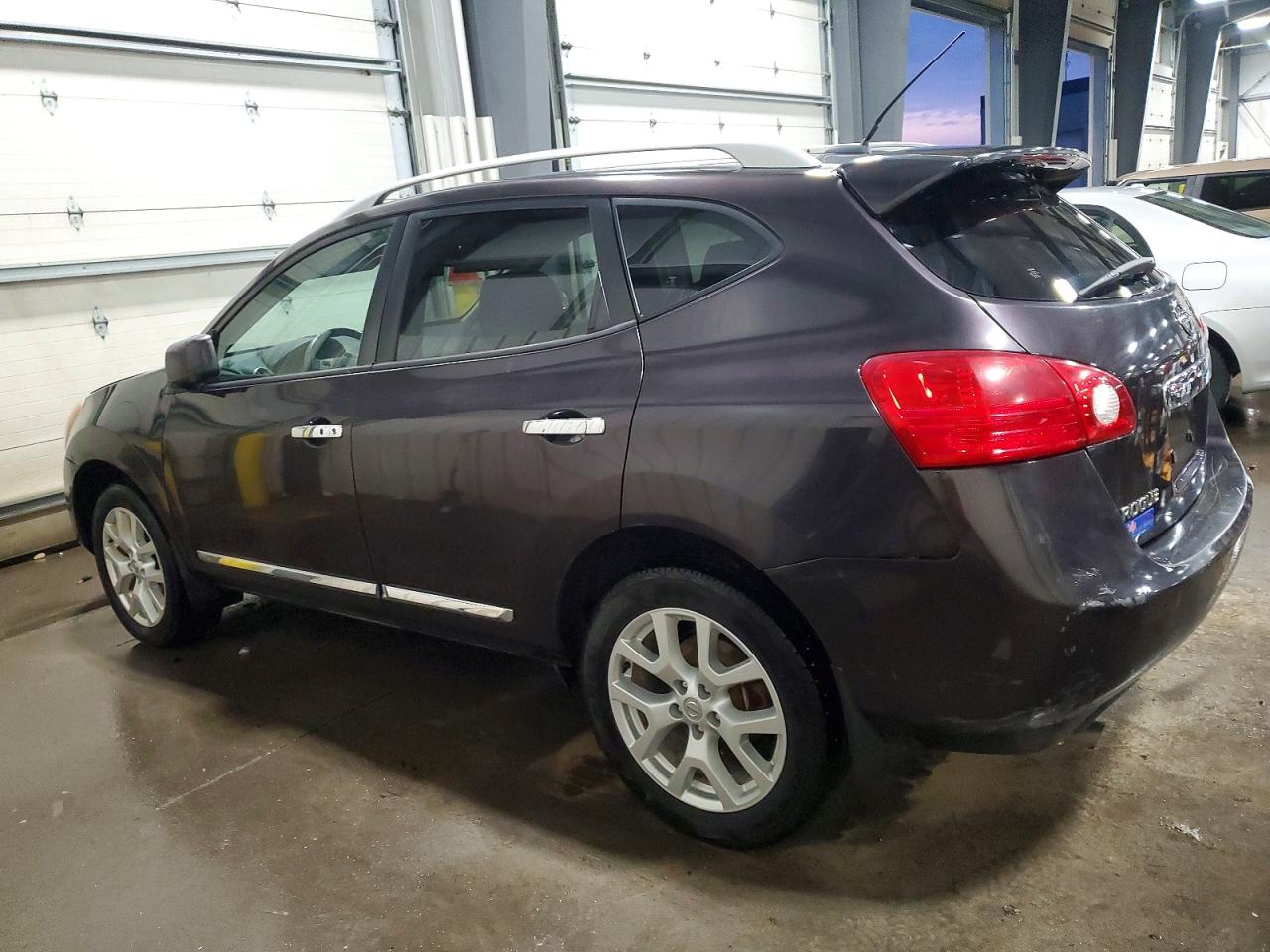 2013 NISSAN ROGUE S photo 2