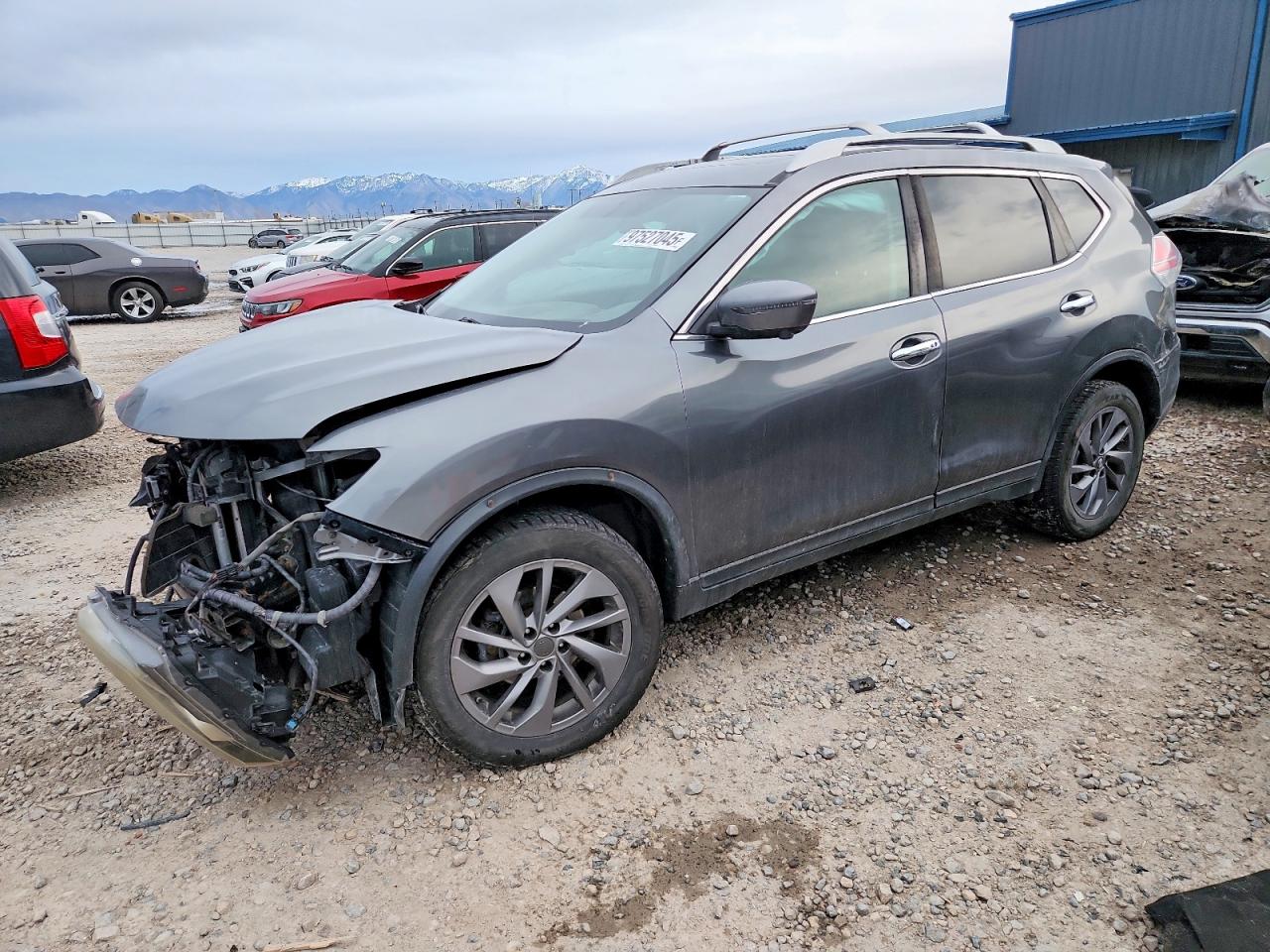 2016 NISSAN ROGUE