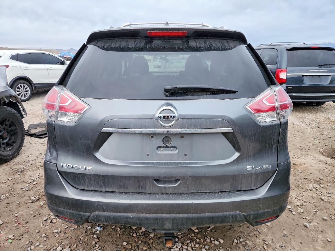 2016 NISSAN ROGUE S photo 6