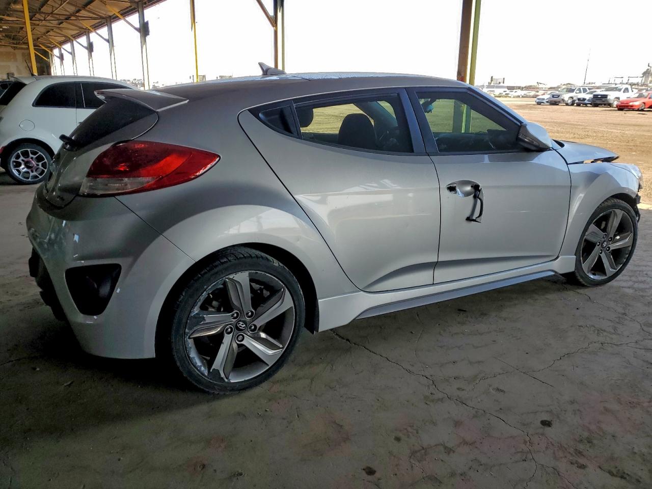 2015 HYUNDAI VELOSTER TURBO photo 3