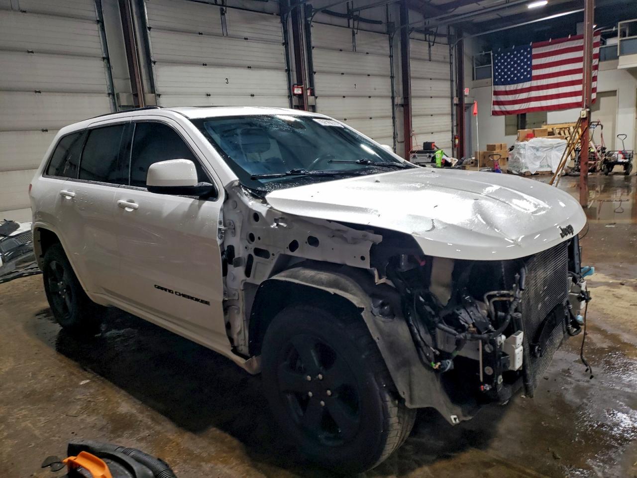 2015 JEEP GRAND CHEROKEE LAREDO photo 4