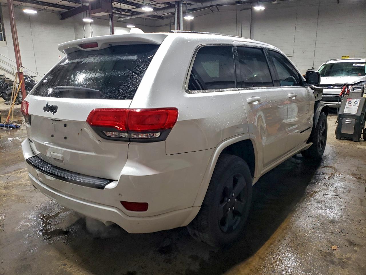 2015 JEEP GRAND CHEROKEE LAREDO photo 3