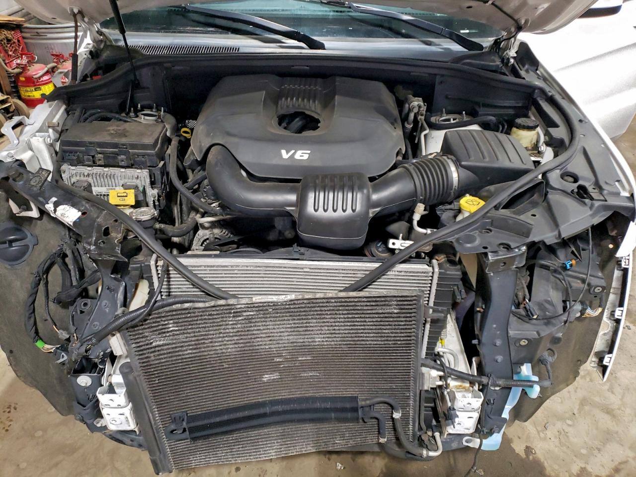 2015 JEEP GRAND CHEROKEE LAREDO photo 12