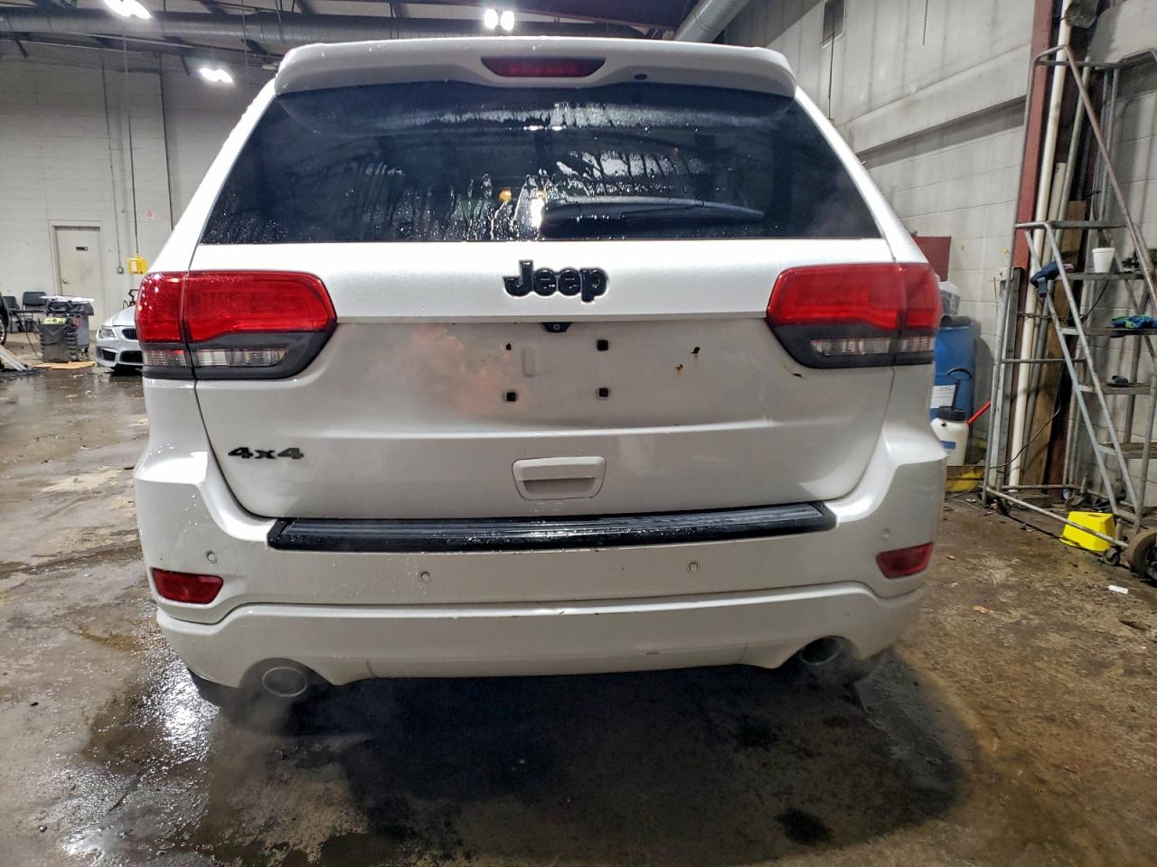 2015 JEEP GRAND CHEROKEE LAREDO photo 6