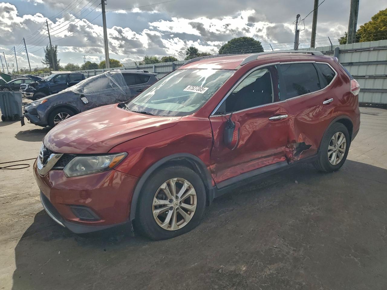 2014 NISSAN ROGUE