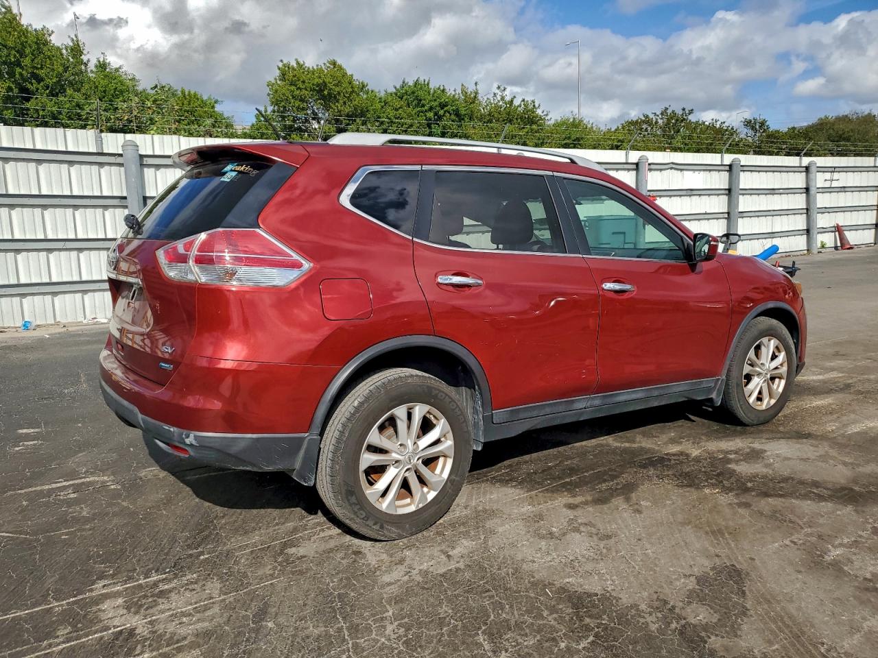 2014 NISSAN ROGUE S photo 3