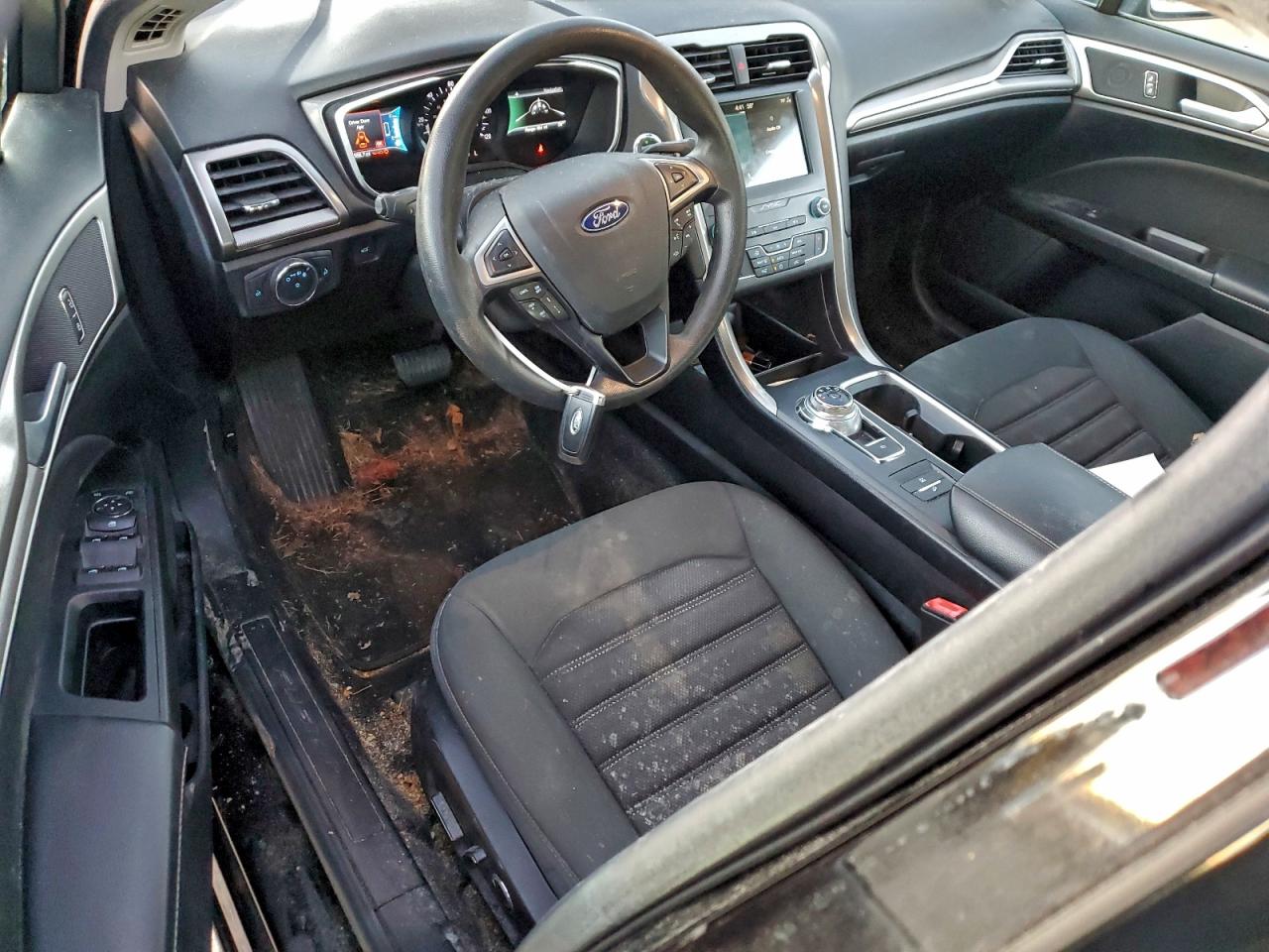 2019 FORD FUSION SE photo 8