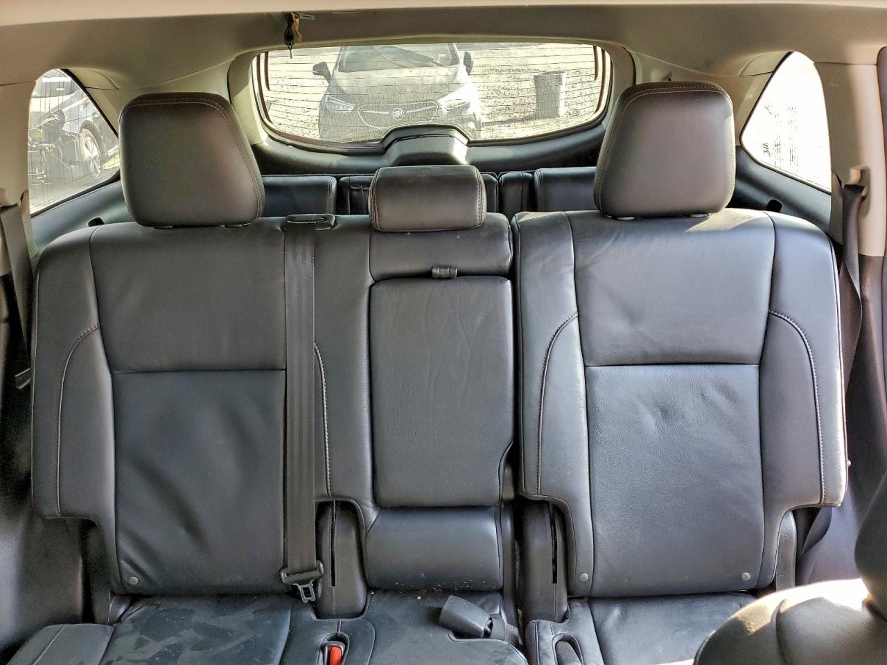 2016 TOYOTA HIGHLANDER XLE photo 10
